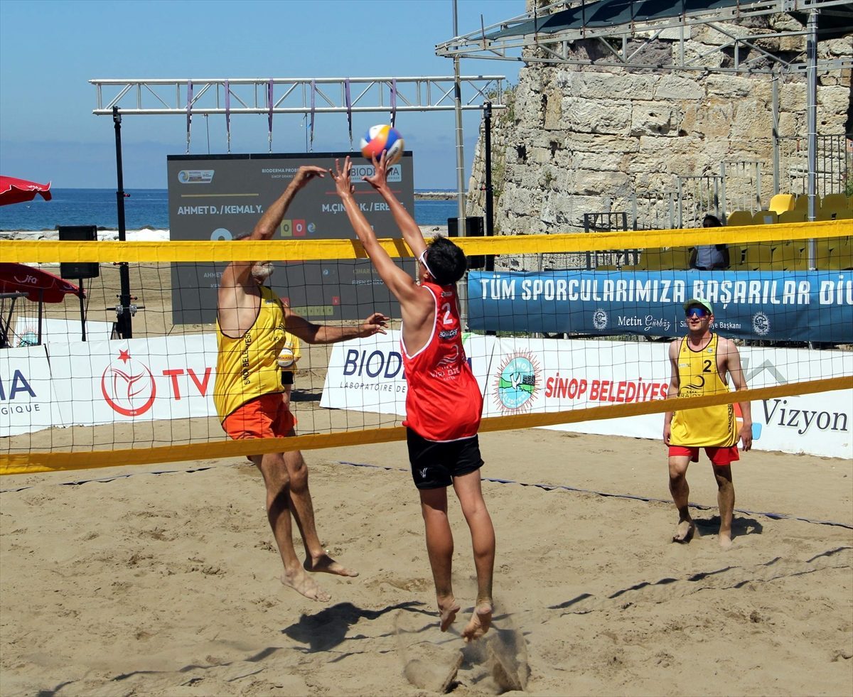 Uluslararası Pro Beach Tour Grand Slam Voleybol Turnuvası’nın Sinop etabı başladı