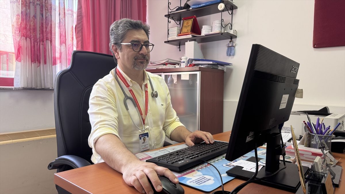 Uzmanından alerjik reaksiyonlara karşı bebeklere “mineral içeren güneş kremleri” kullanın önerisi
