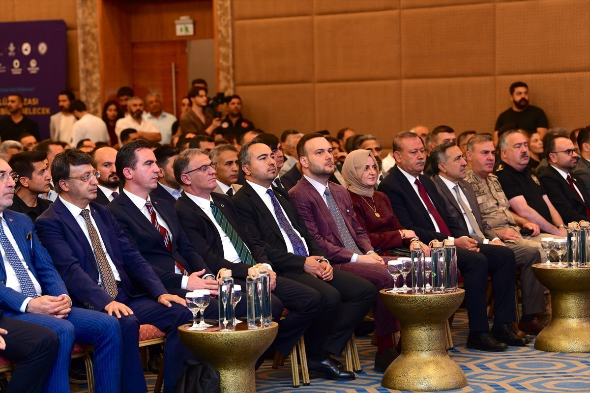 Van’da “Van Gölü Havzası Sürdürülebilir Gelecek Çalıştayı” başladı