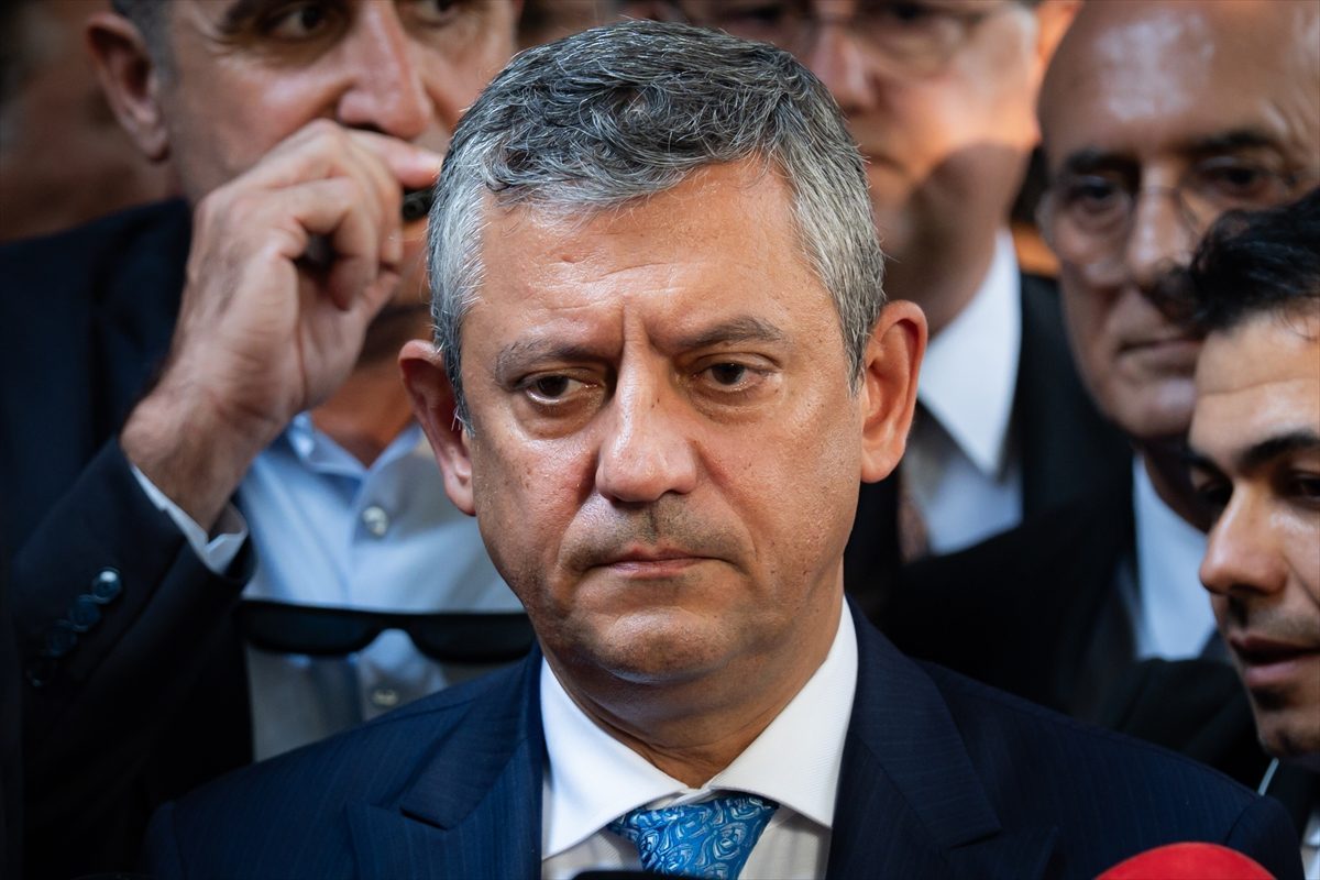 Yeni Parti Genel Başkanı Özel, Kurucular Kurulu toplantısının ardından konuştu: