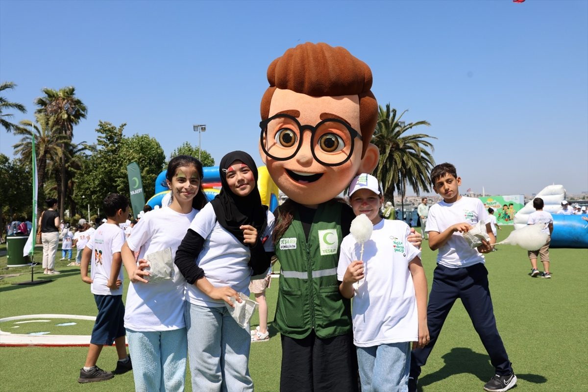 Yeşilay’dan 81 ilde “Sporla Güçlen, Sağlıklı Yaşa” temalı çocuk şenliği