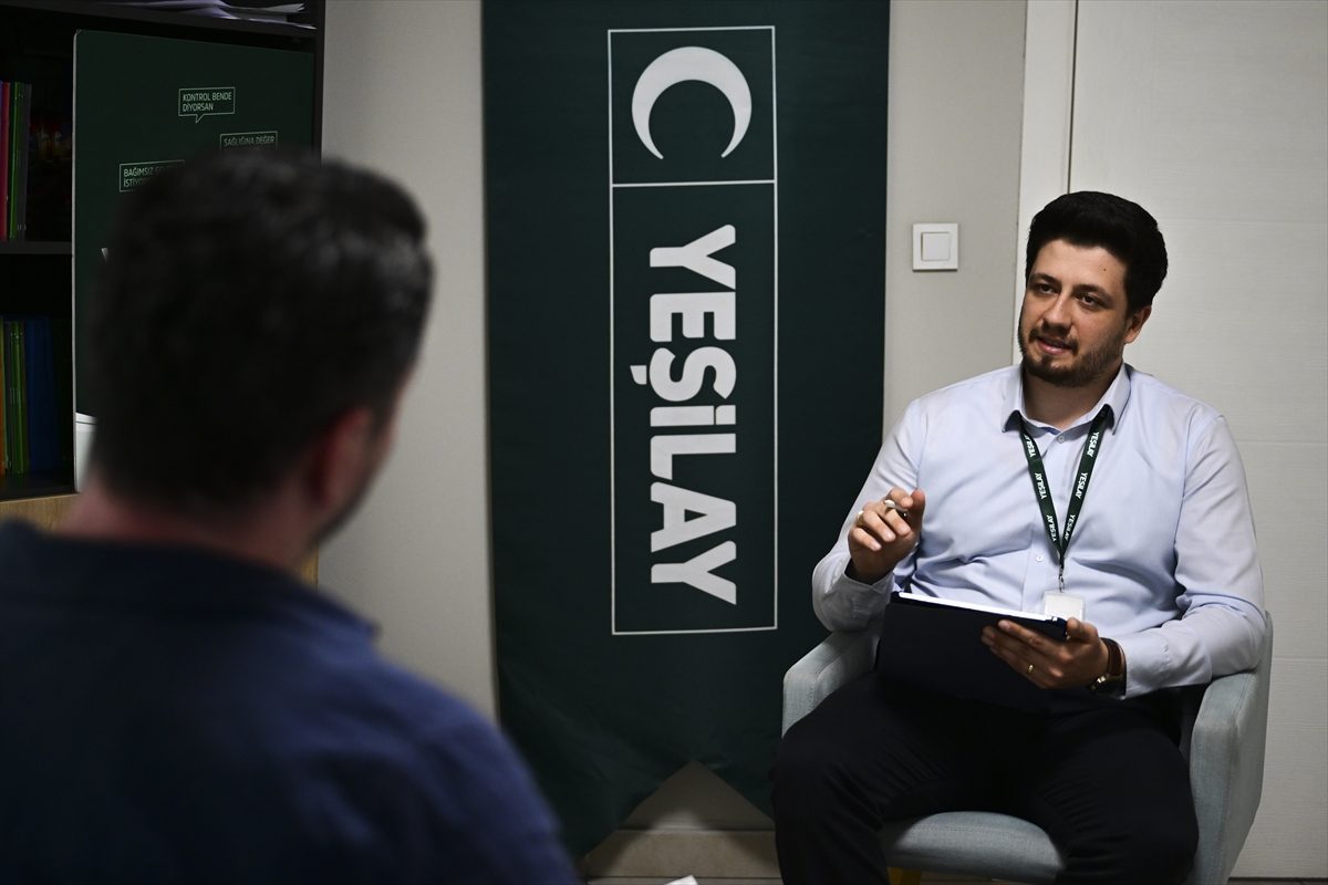 Yeşilayın desteğiyle kumardan kurtuldu çocuklarına yeniden güvenle sarıldı