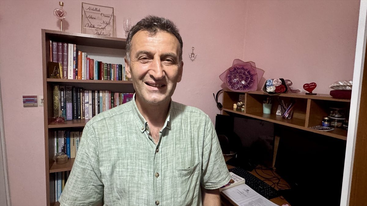YKS’ye torununa destek için giren dede, torununun Türkiye birinciliğiyle gururlandı