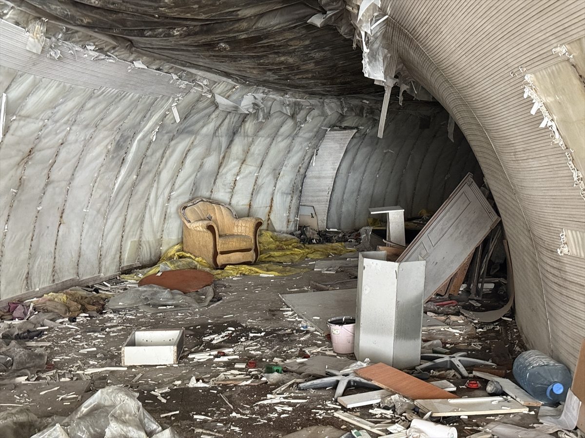 Zonguldak’ta iş hanının yıkıldığı alanda bulunan sığınak incelenecek