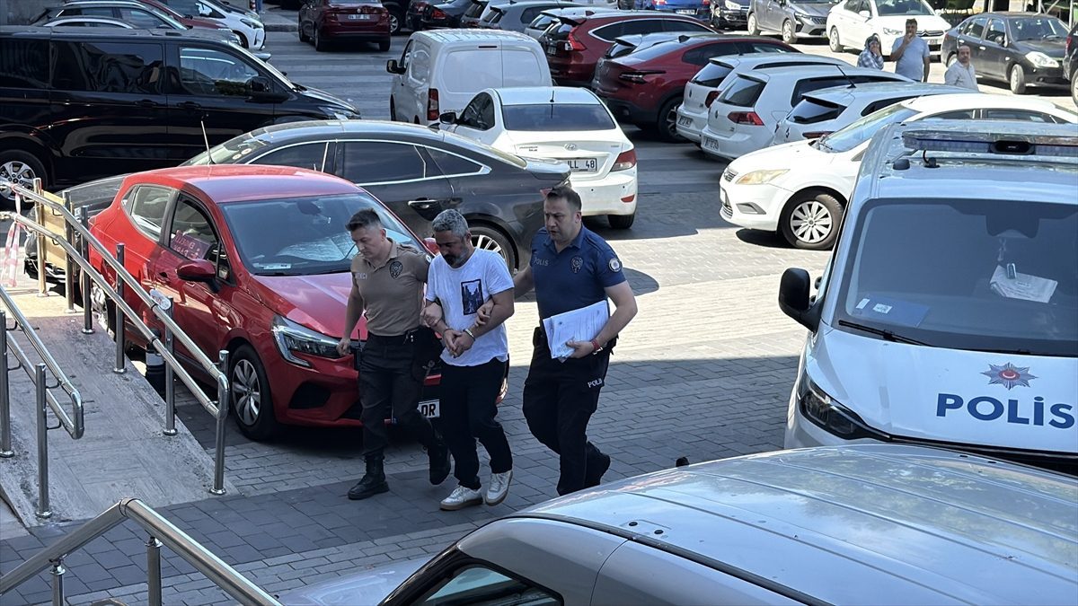Zonguldak’ta trafik kazasının ardından tartıştığı kadını dikiz aynasıyla yaralayan şüpheliye adli kontrol