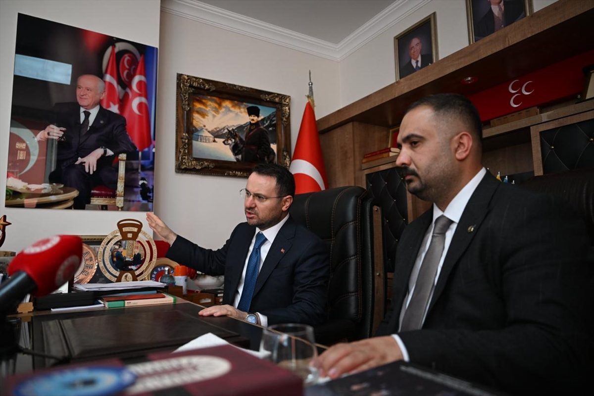 Adalet Bakanı Gürlek, Iğdır’da MHP İl Başkanlığını ziyaret etti: