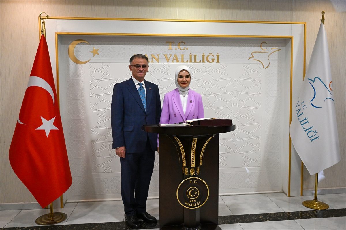 Aile ve Sosyal Hizmetler Bakanı Göktaş Van’da ziyaretlerde bulundu