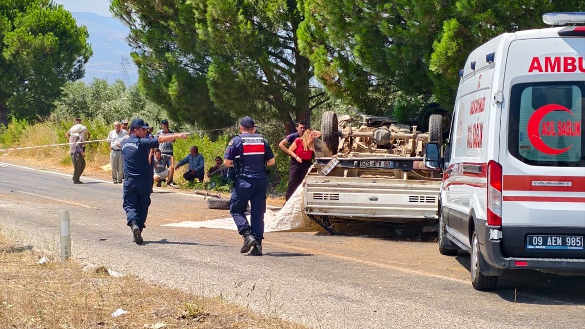 Aydın’da devrilen kamyonetteki 2 kişi öldü, 1 kişi yaralandı