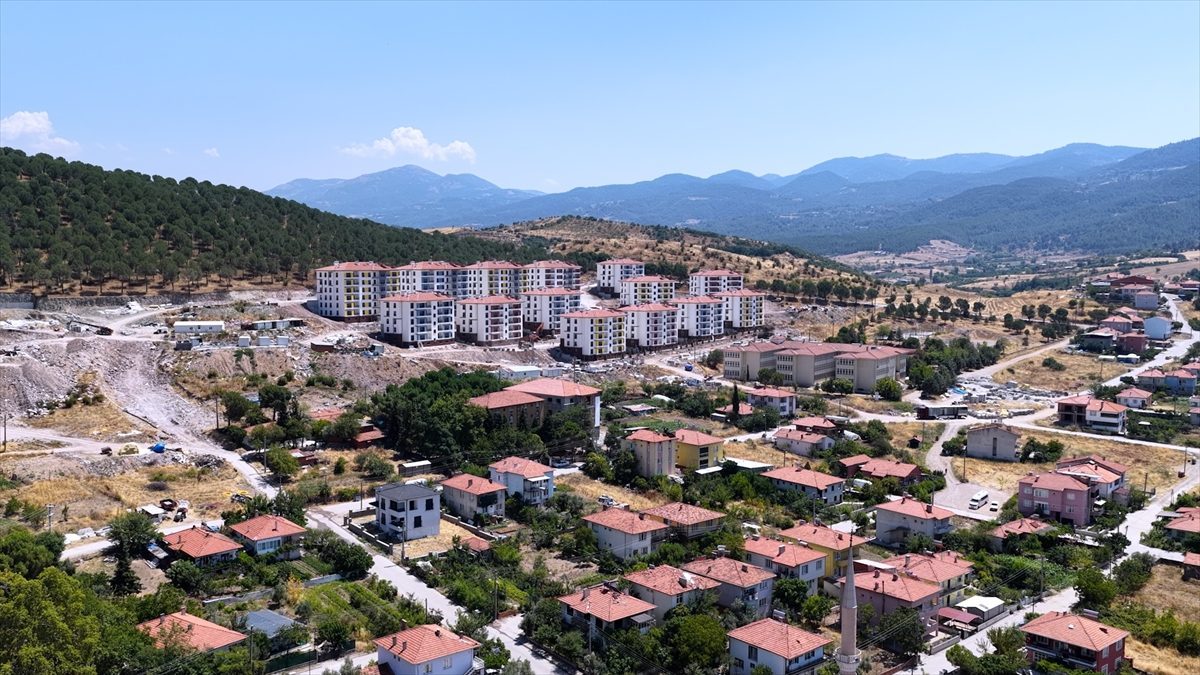 Bakan Kurum’dan Sındırgı depreminin yıldönümüne ilişkin paylaşım:
