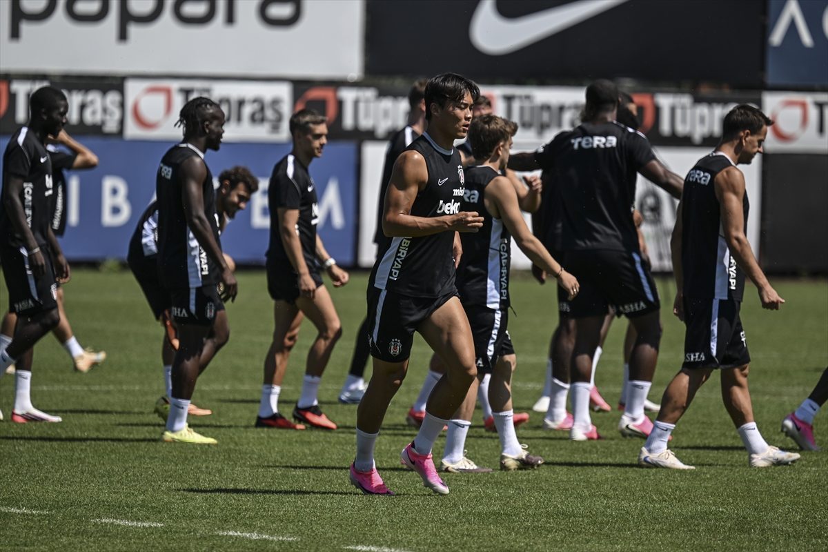Beşiktaş, Hradec Kralove maçının hazırlıklarını tamamladı