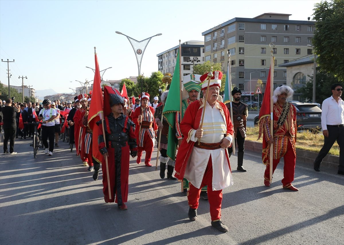 Bitlis’in düşman işgalinden kurtuluşunun 110’uncu yıl dönümü etkinlikleri başladı