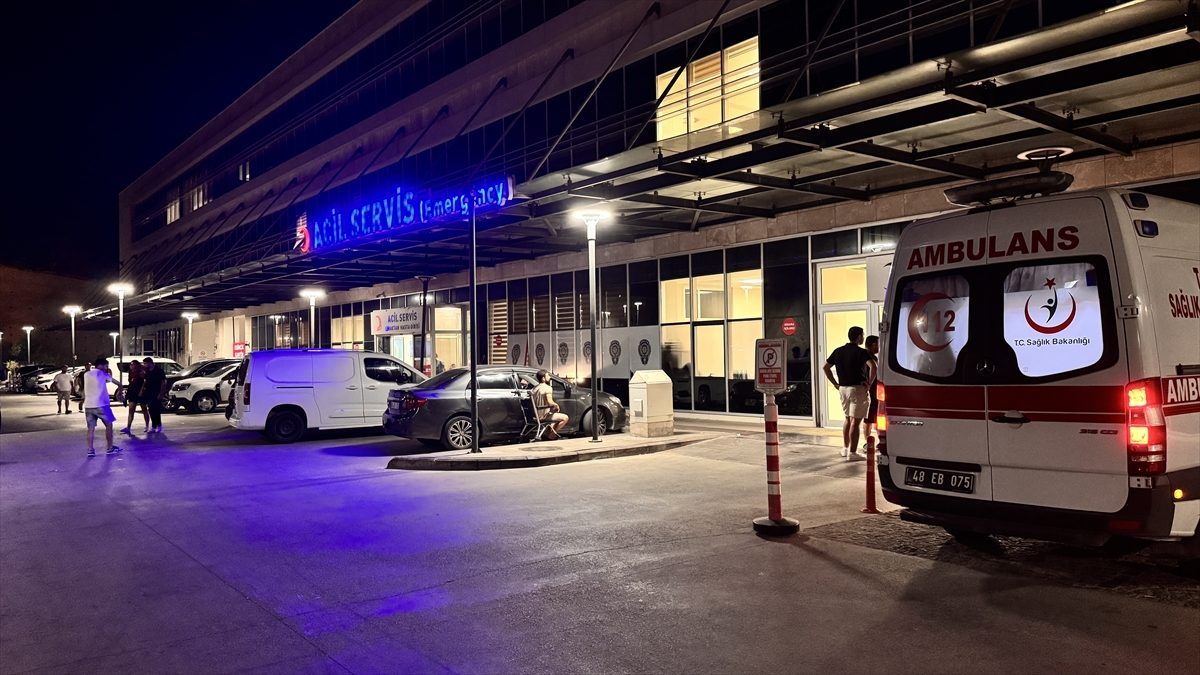 Bodrum’da otelde havuz bakımı sırasında sızan gazdan etkilenen 15 kişi hastaneye kaldırıldı