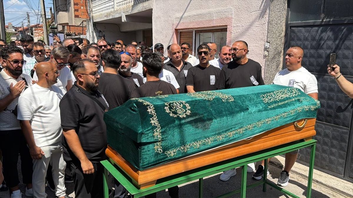 Cansever memleketi Kuzey Makedonya’da son yolculuğuna uğurlandı