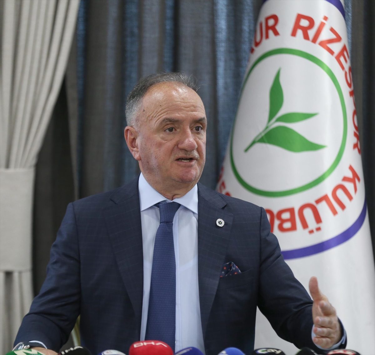 Çaykur Rizespor Başkanı Saruhan, kulübün finansal durumunu açıkladı: