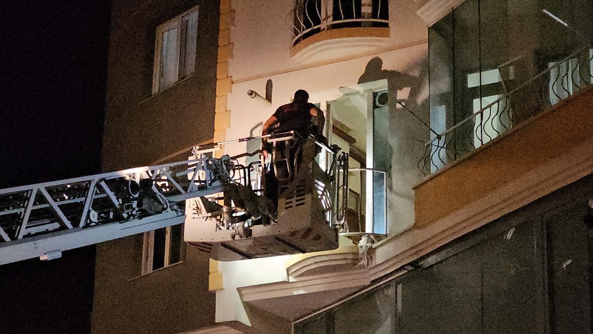Çorum’da kötü koku yayılan evde bir kişi ölü bulundu