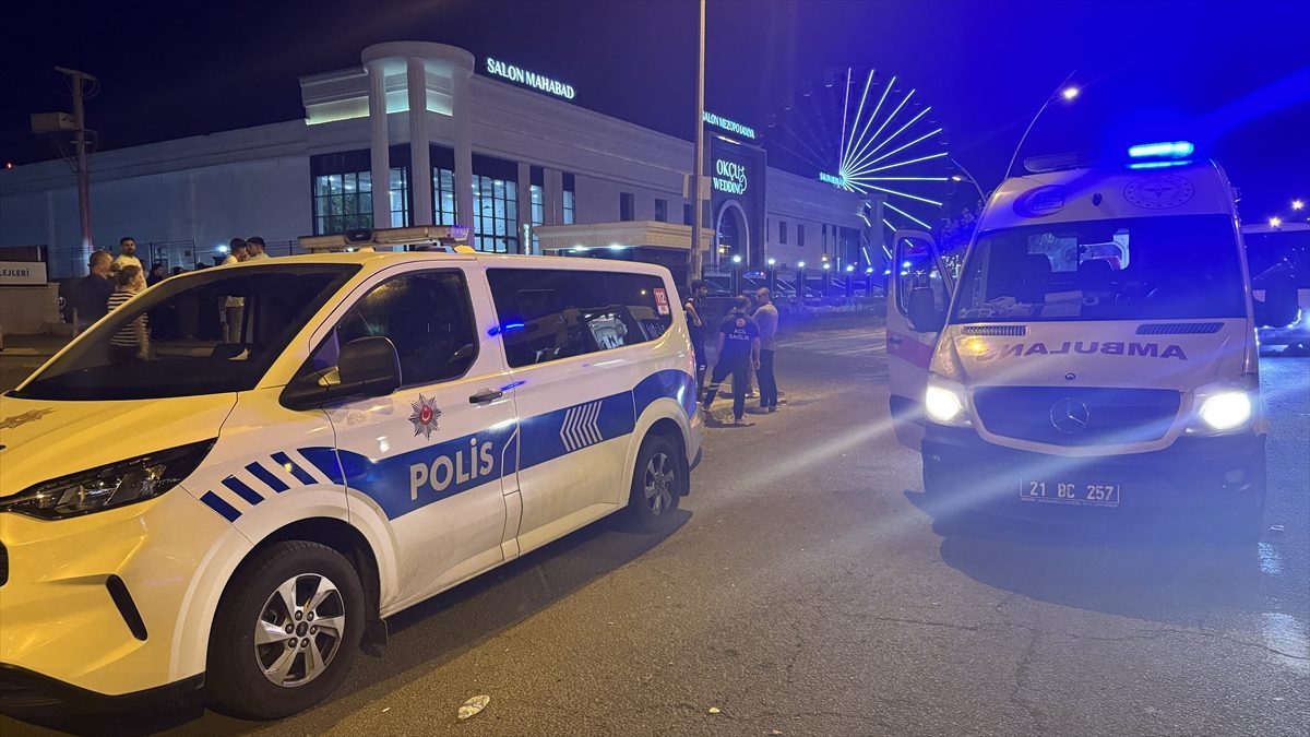 Diyarbakır’da düğün salonunda çıkan kavgada 5 kişi yaralandı