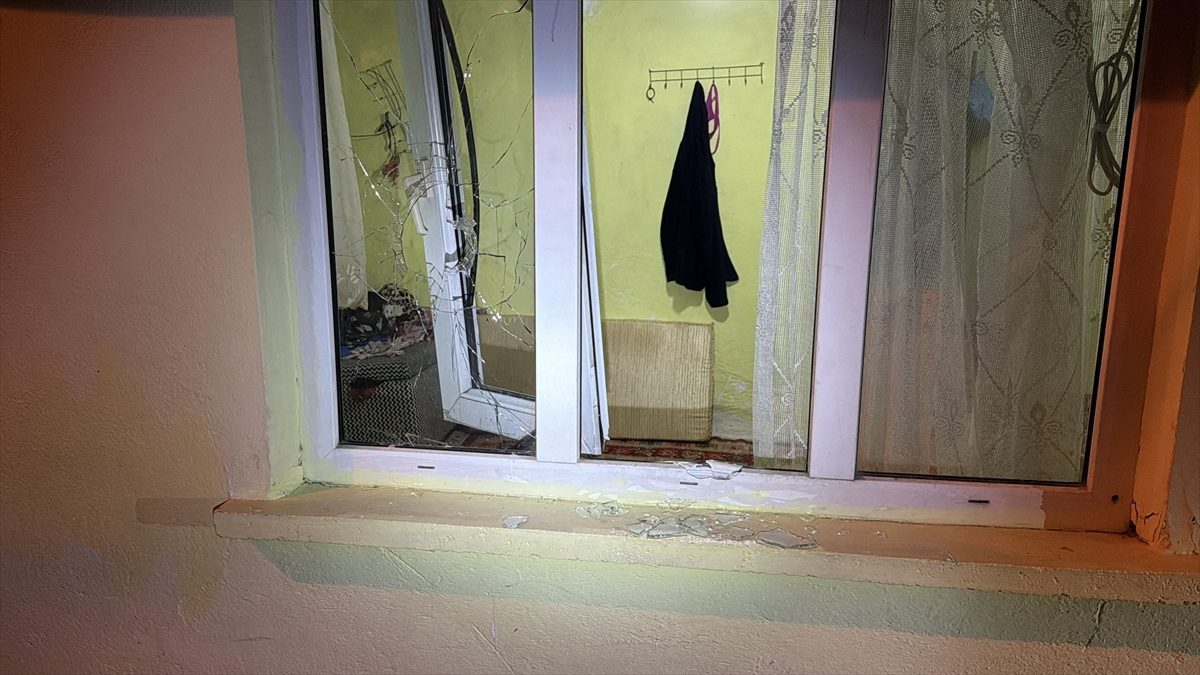 Eskişehir’de komşular arasında çıkan silahlı kavgada 3 kişi yaralandı