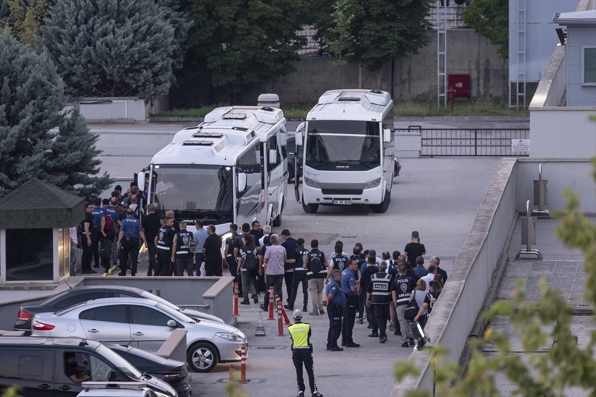 Etimesgut Belediye Başkanı Beşikçioğlu’nun da aralarında bulunduğu 40 şüpheli tutuklandı