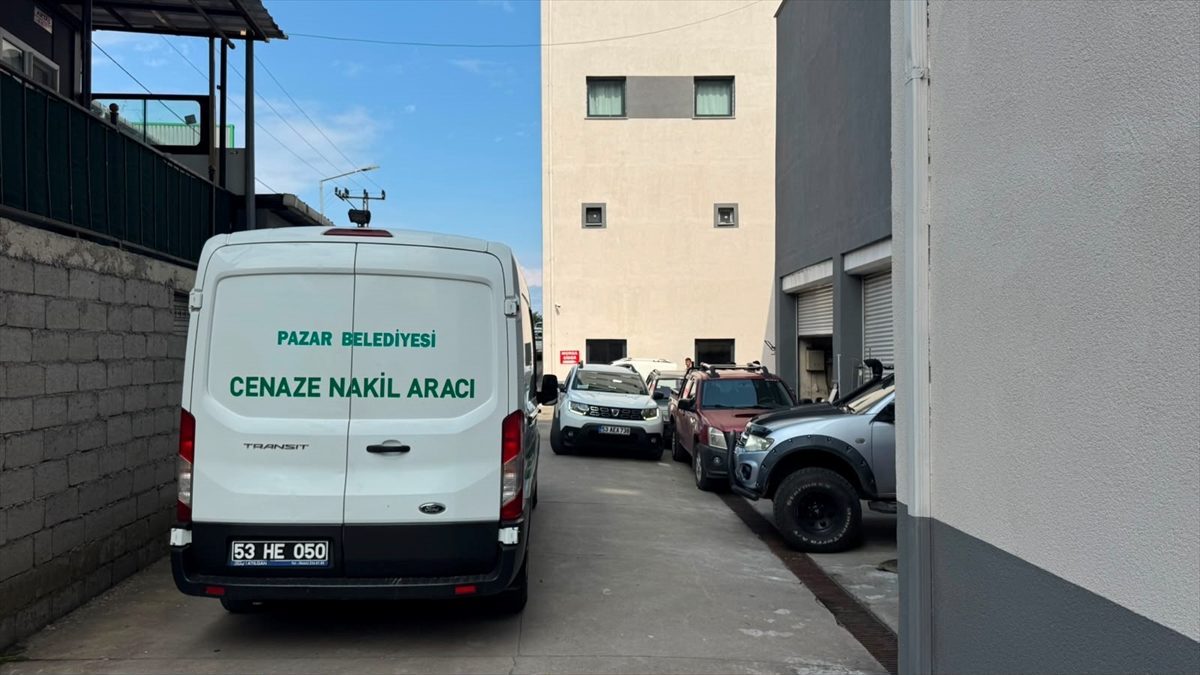 GÜNCELLEME – Rize’de denizde kaybolan çocuğun cansız bedeni bulundu