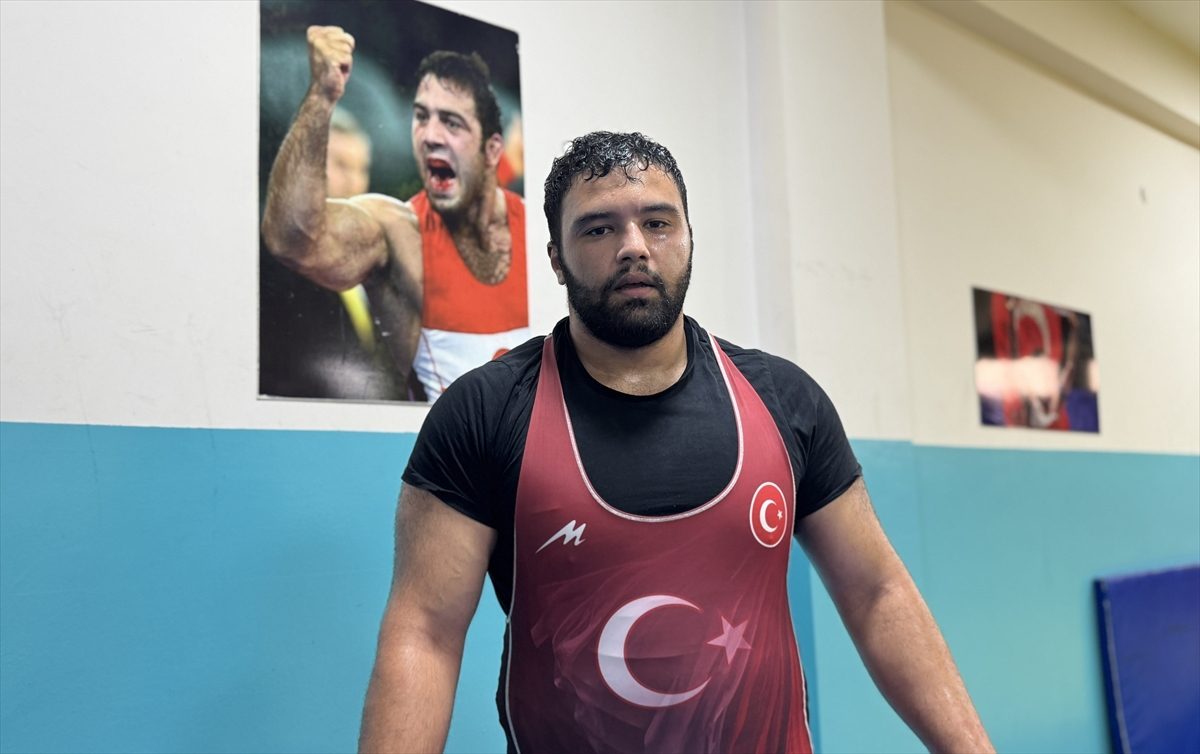 İşitme engelli sporcu Seymen Berke, güreş camiasında iz bırakmak istiyor