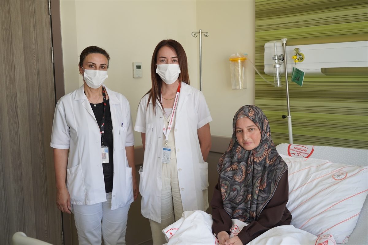 Kadavradan nakille sağlığına kavuşan kadın, 15 yıllık diyaliz esaretinden kurtuldu