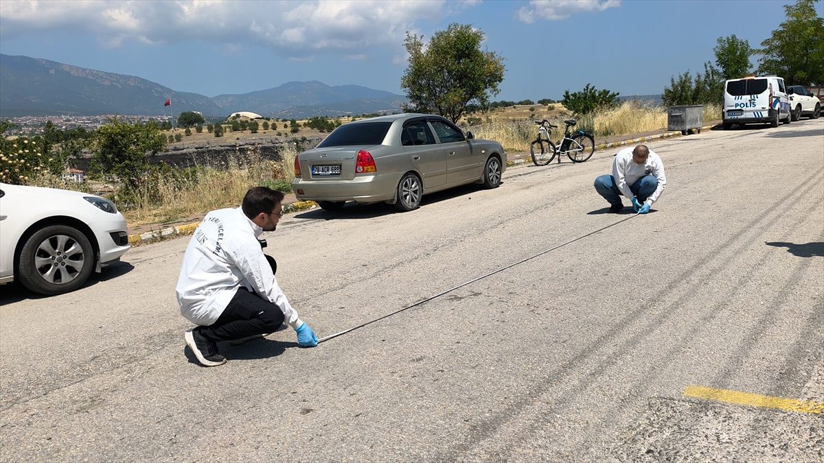 Karabük’te otomobille çarpışan elektrikli bisikletin sürücüsü ağır yaralandı