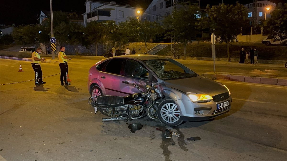 Karaman’da otomobil ile çarpışan motosikletin sürücüsü öldü
