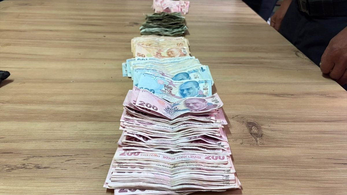 Kırıkkale’de dilencinin üzerinden 25 bin 190 lira çıktı