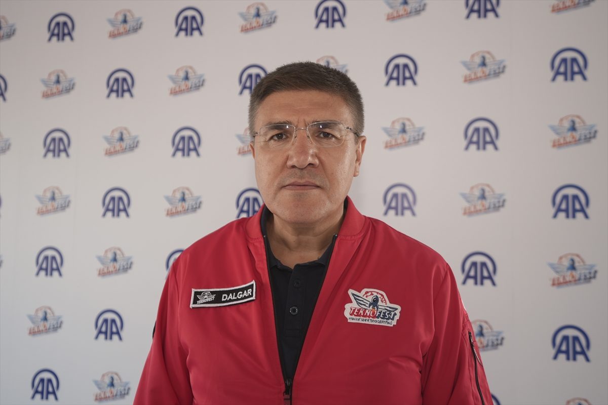MAKÜ Rektörü Prof. Dr. Dalgar, TEKNOFEST’in gençlerin umudu olduğunu söyledi: