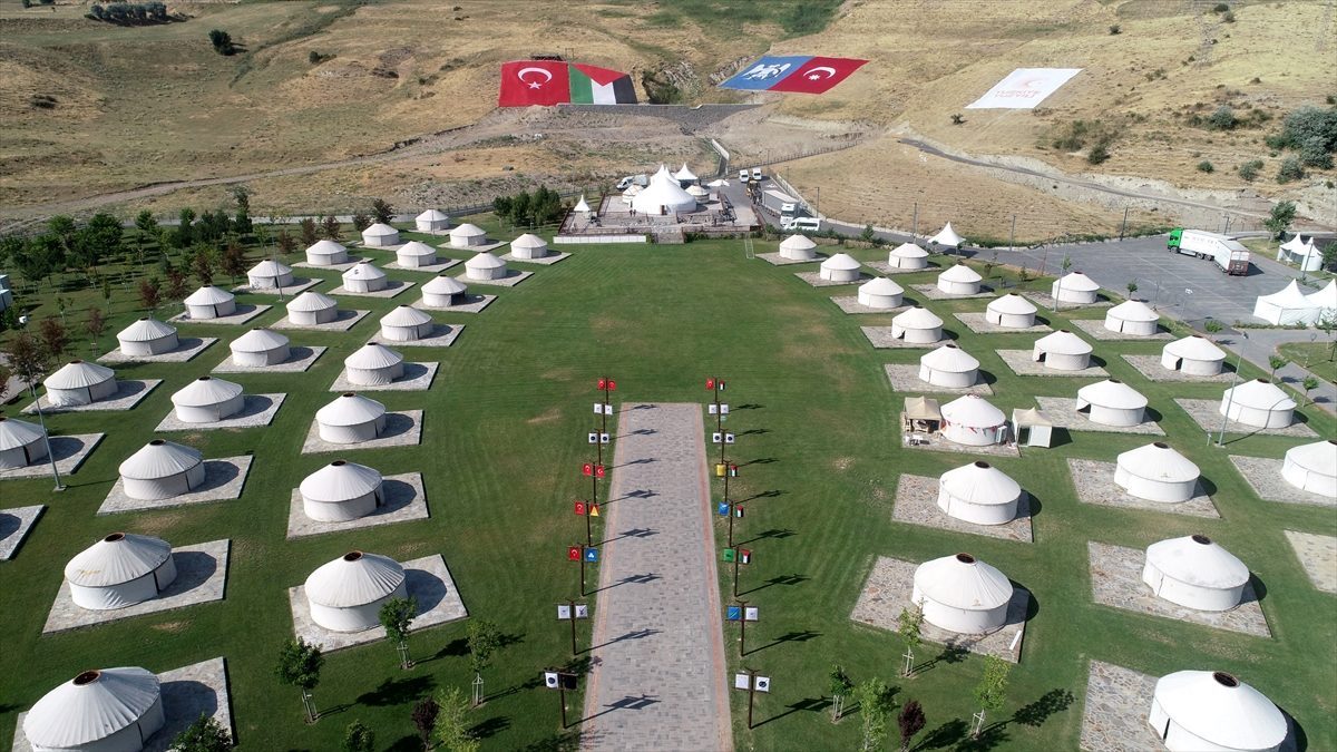 Malazgirt Zaferi’nin 955. yıl dönümü Ahlat’ta görkemli etkinliklerle kutlanacak