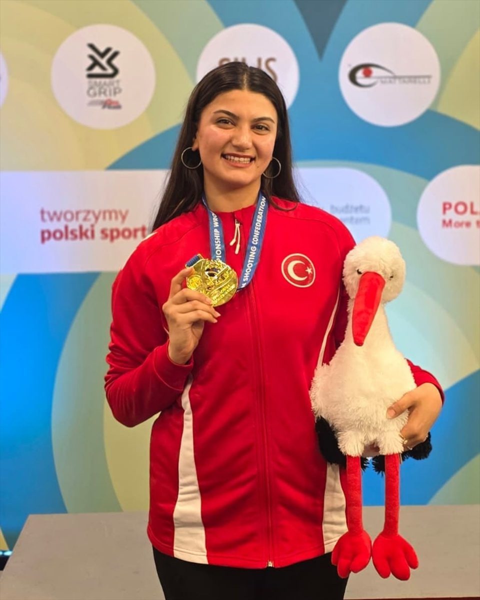 Milli atıcı Tuğba Bugur, 23 yaş altında Avrupa şampiyonu oldu