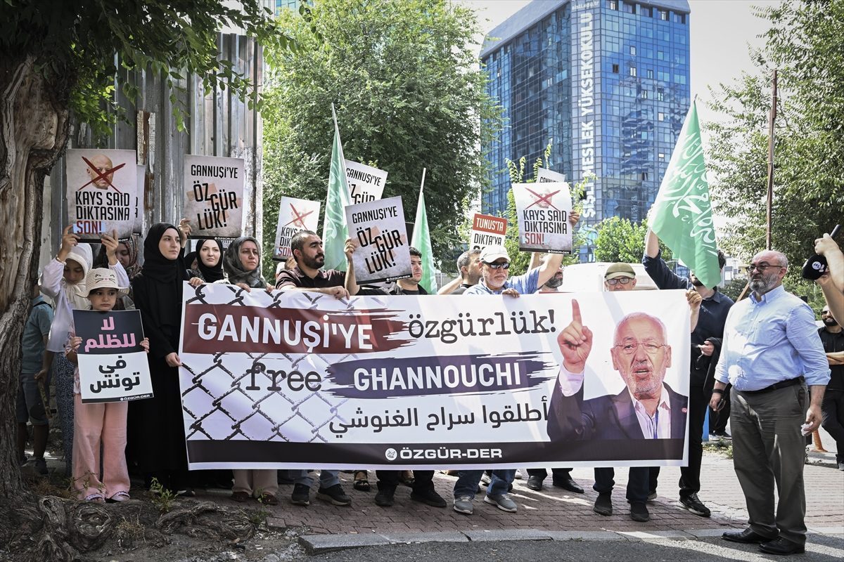 Nahda lideri Gannuşi’nin cezaevinde tutulması İstanbul’da protesto edildi
