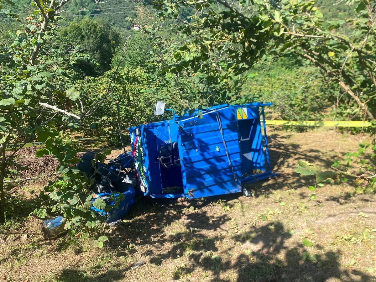 Ordu’da devrilen tarım aracındaki 2 kişi öldü, 11 kişi yaralandı