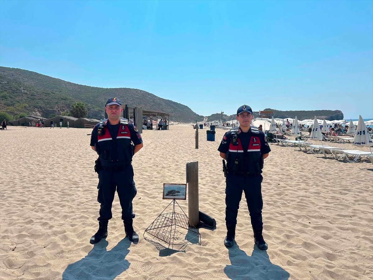 Patara’da caretta caretta yuvalama alanlarında jandarma denetim yaptı