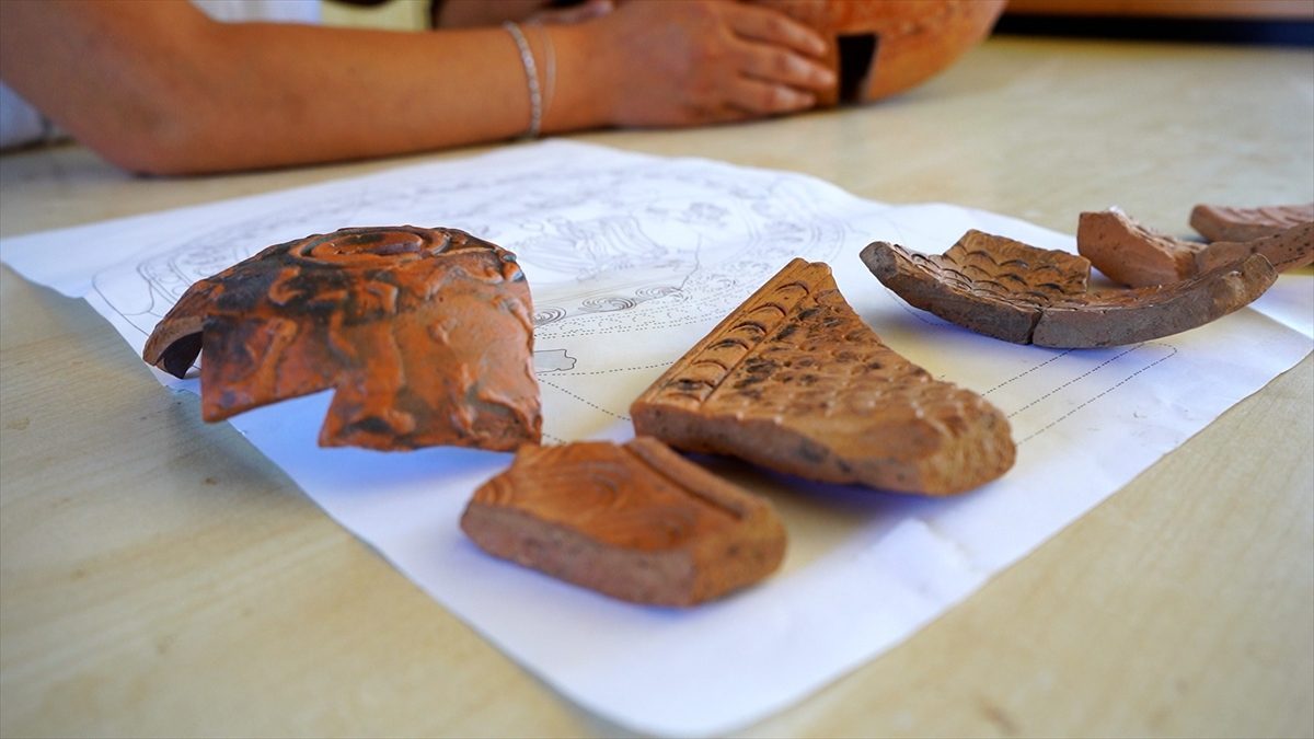 Pisidia Antiokheia Antik Kenti’nde 1500 yıllık litürjik kap bulundu