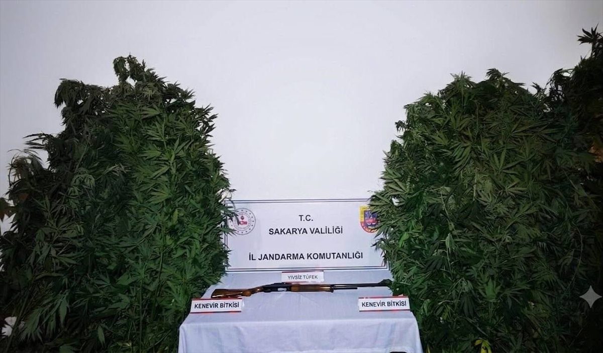 Sakarya’da uyuşturucu operasyonlarında 3 zanlı tutuklandı