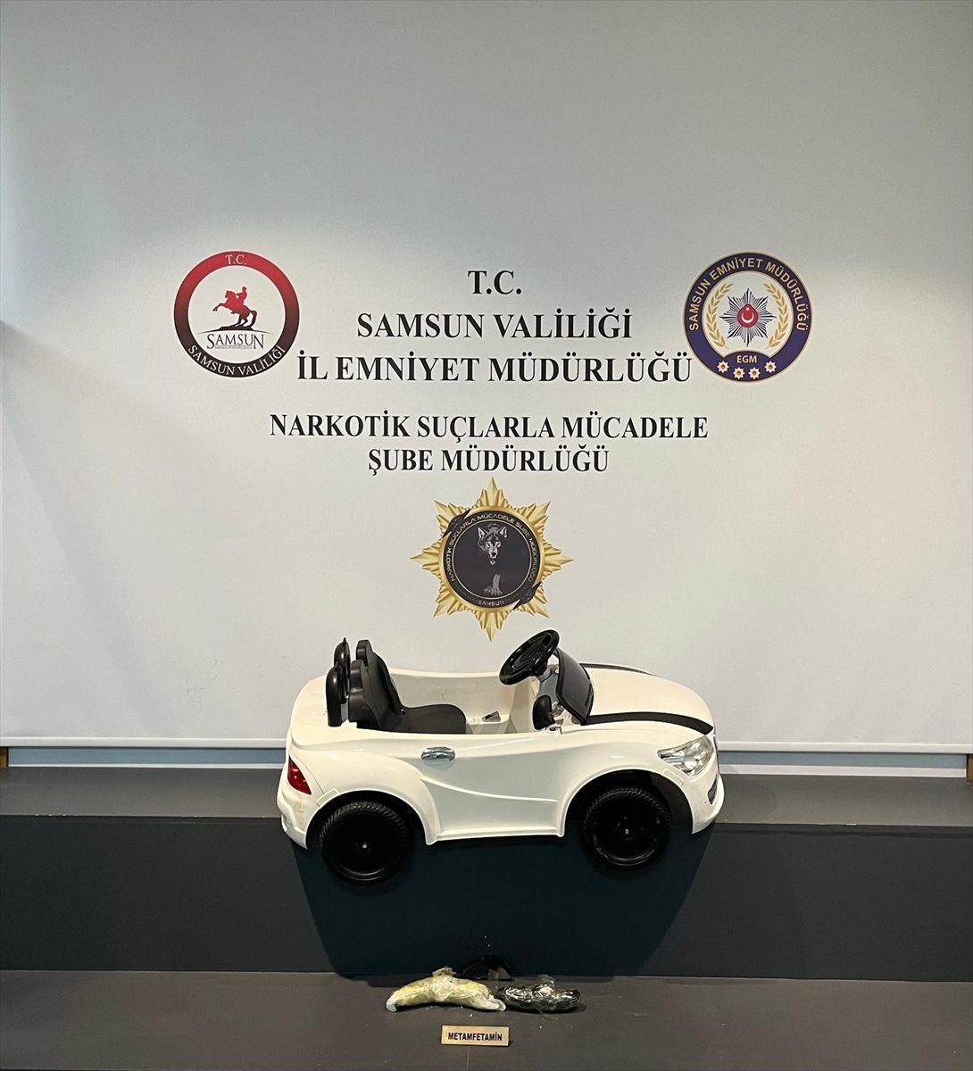 Samsun’da akülü çocuk arabasına gizlenmiş uyuşturucu ele geçirildi