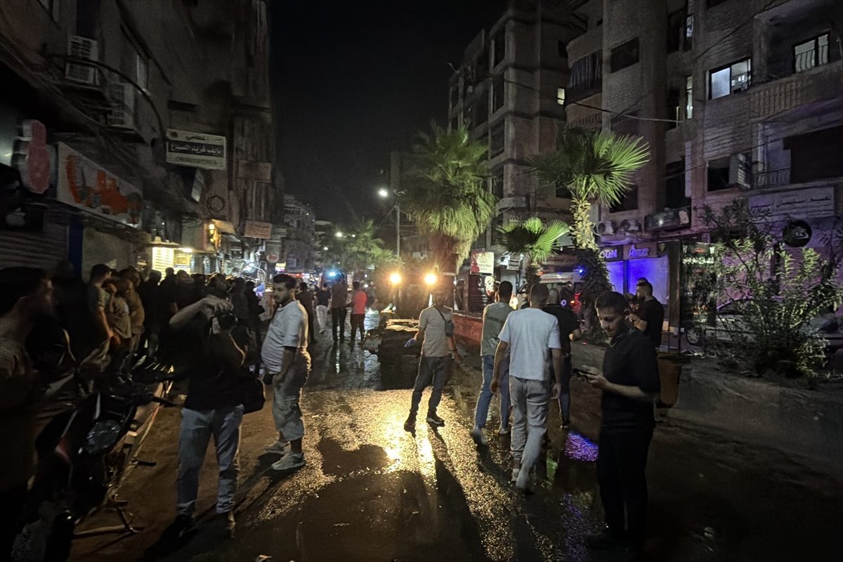 Suriye’nin başkenti Şam’da meydana gelen şiddetli patlamada ölü ve yaralılar olduğu bildirildi