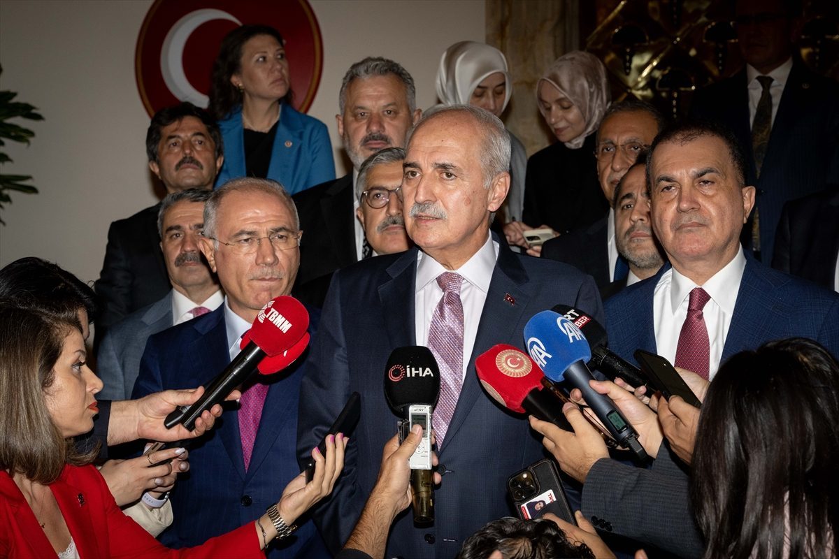 TBMM Başkanı Kurtulmuş: “Bu başarı sadece bir partinin değil,Türkiye’nin başarısıdır. Dikkatle, titizlikle süreci takip edeceğiz. Milletçe süreci sahiplendiğimizi ortaya koyacağız”