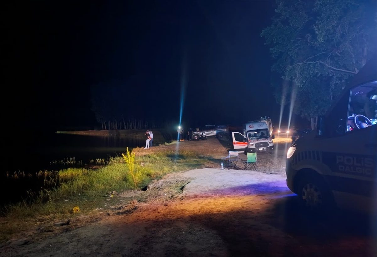 Tekirdağ’da gölde kaybolan kişi için arama çalışması başlatıldı