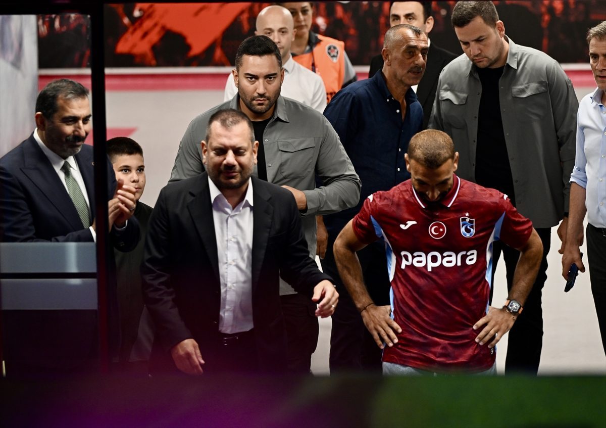 Trabzonspor, Muhammed Salah için imza töreni düzenledi