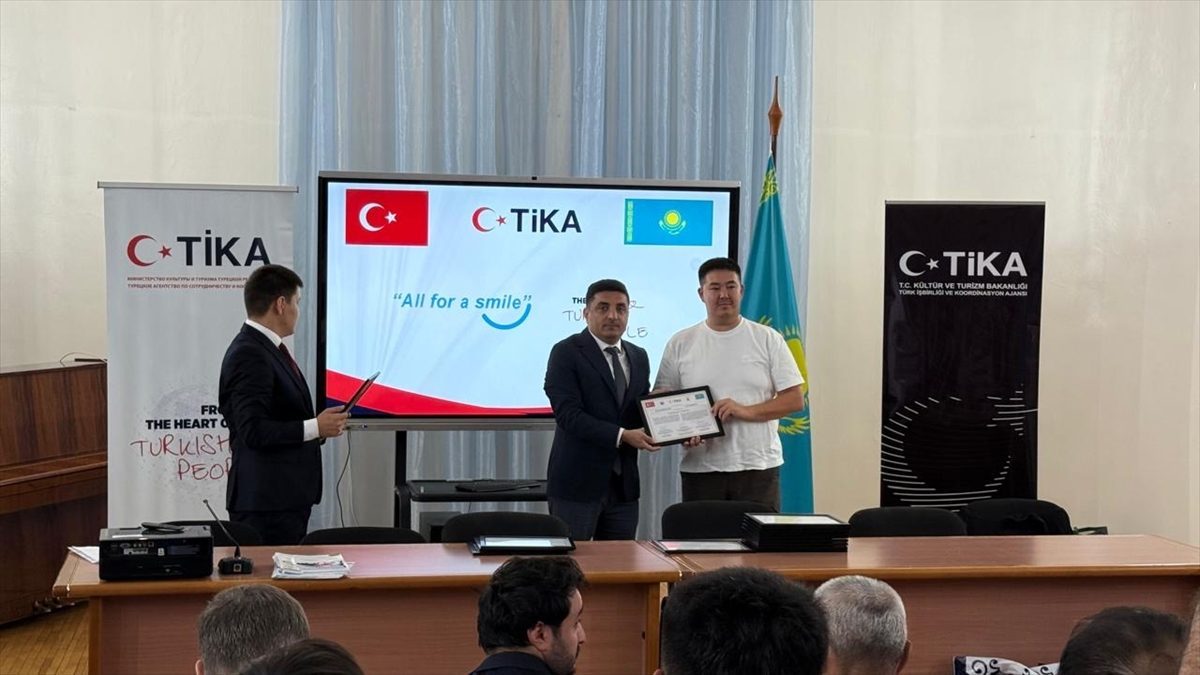 Türk yanık cerrahları Kazakistan’da tecrübelerini meslektaşlarıyla paylaştı