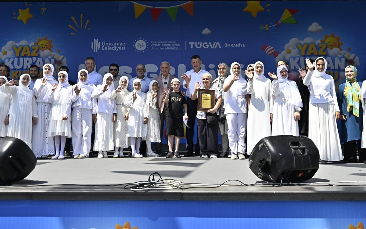 Ümraniye’de yaz Kur’an kurslarının kapanış şenliği düzenlendi